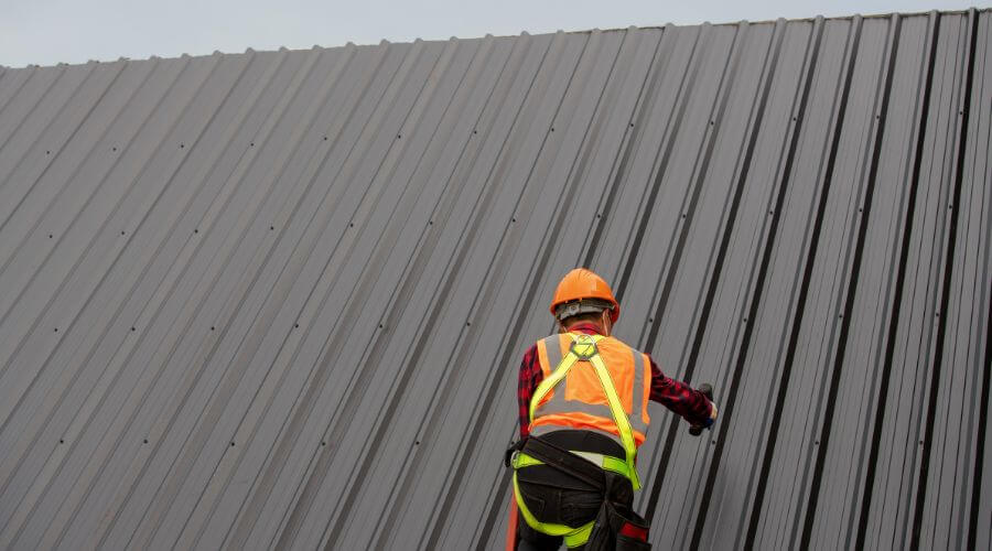 Professional gutter cleaning in Homerville, GA